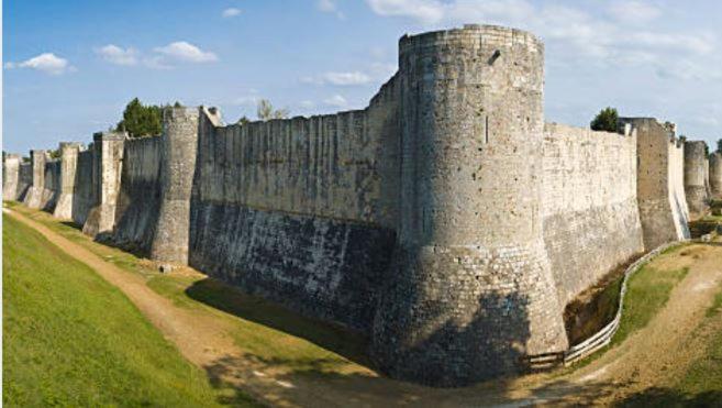 Le Gite Entre Val Et Rose Provins Dış mekan fotoğraf